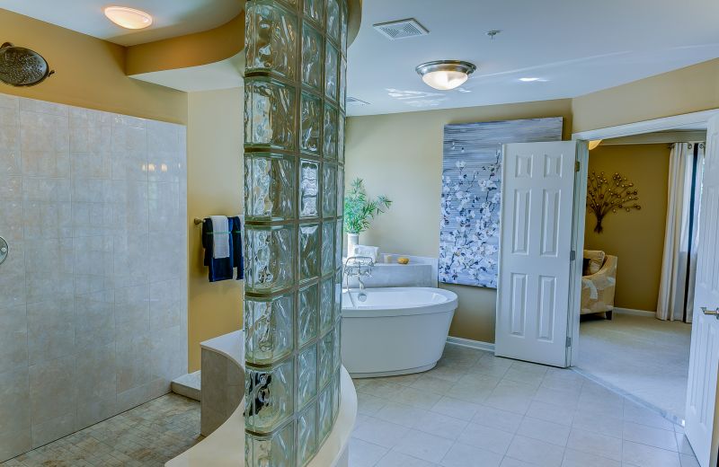 Best Bathroom Renovation Contractors in Thompsons Station, TN